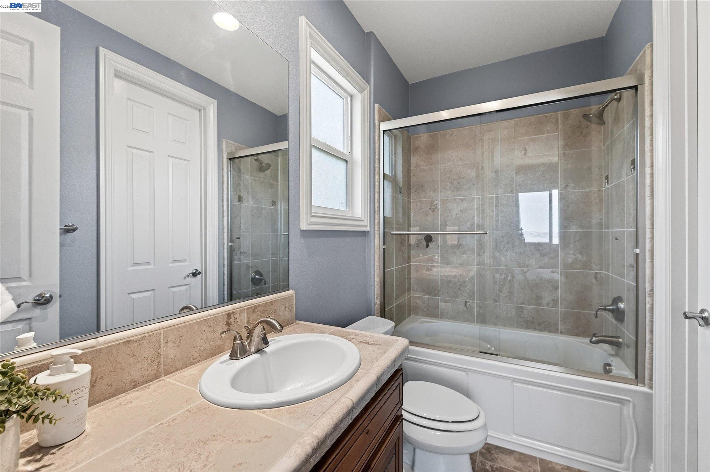3182 Ashbourne Cir