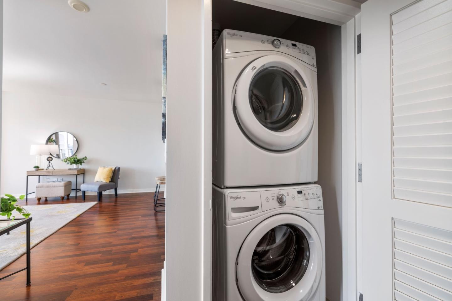 38 N Almaden Boulevard # 1607