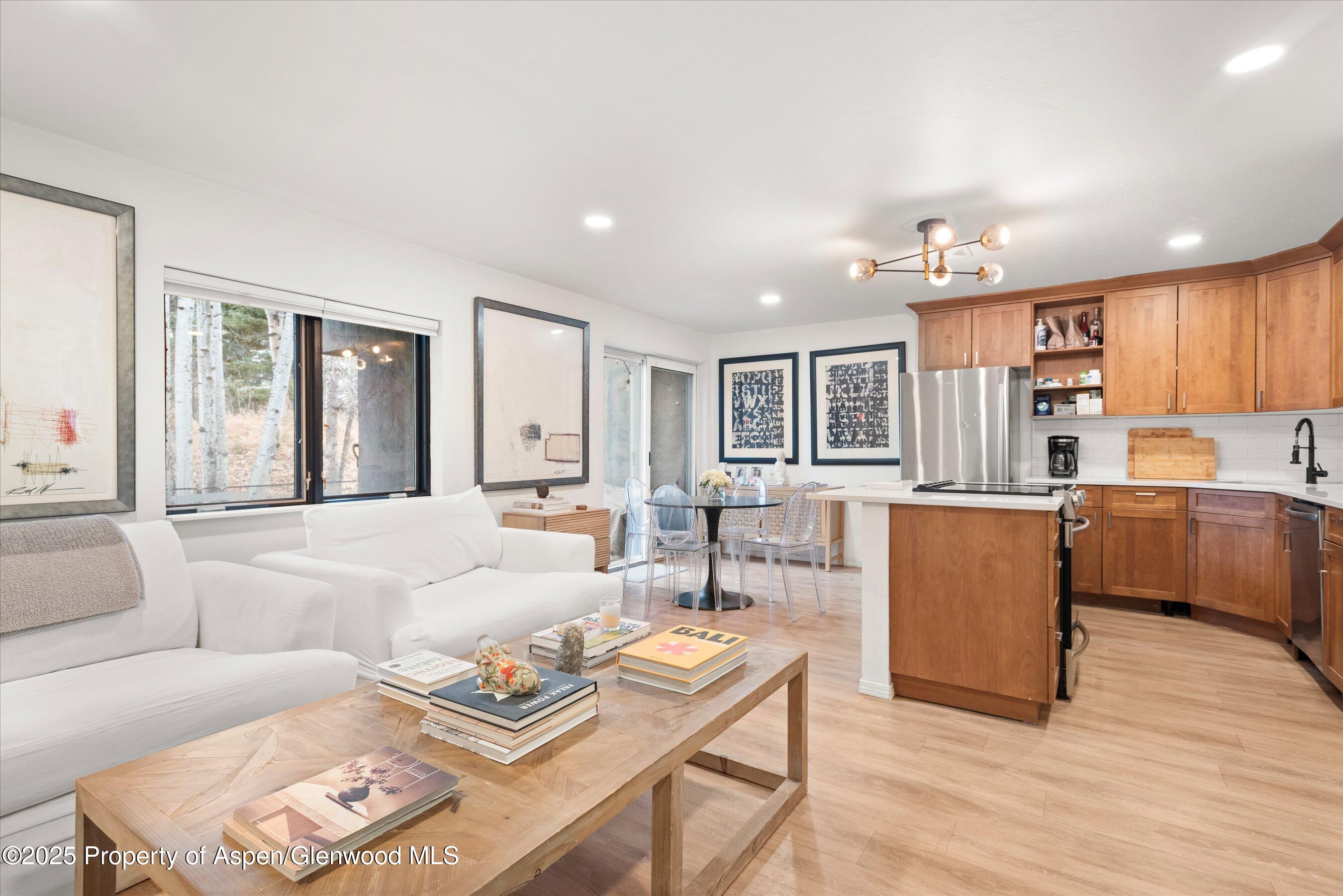 425 Park Circle A2
