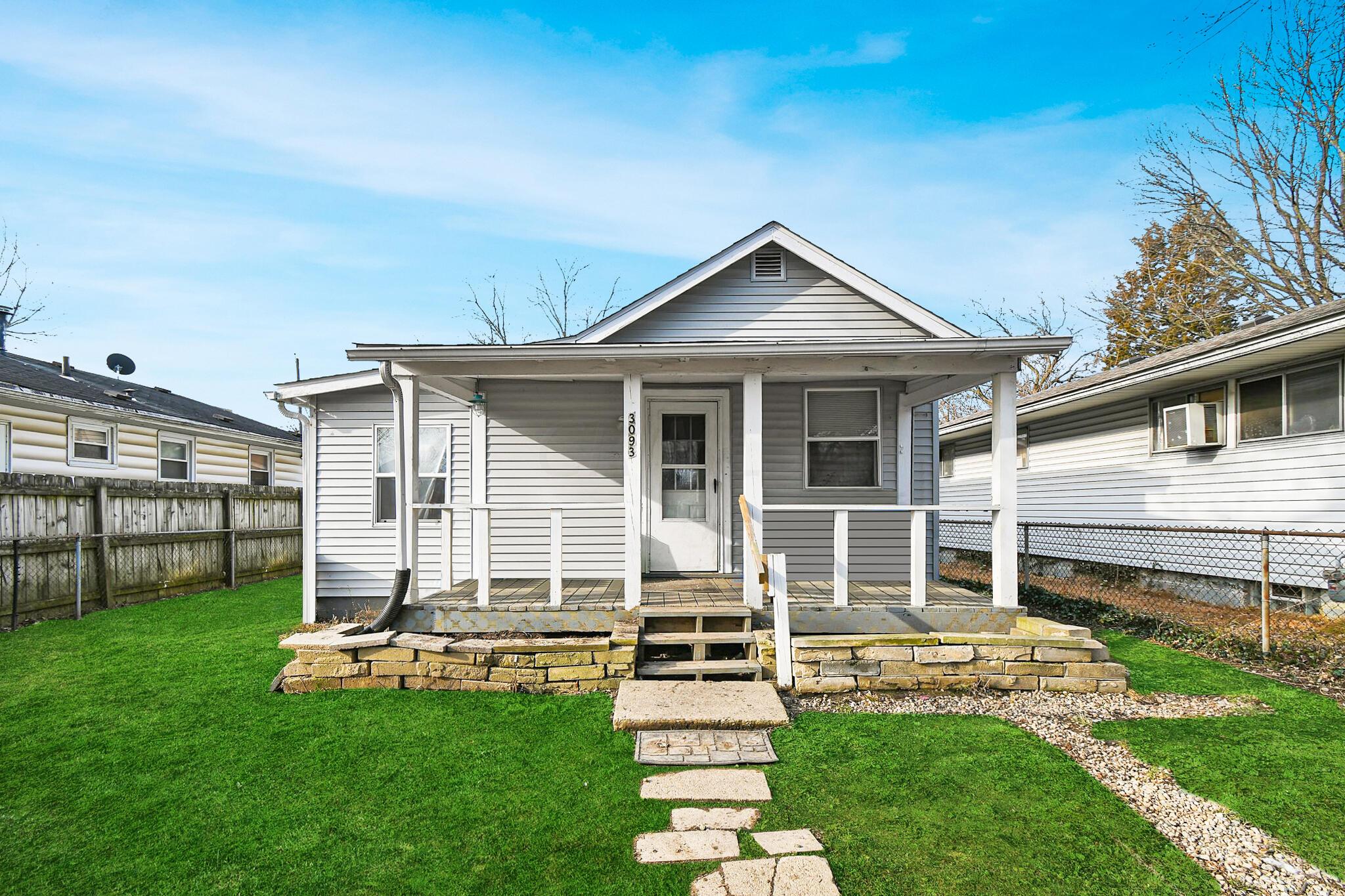 3093 Grasmere Avenue