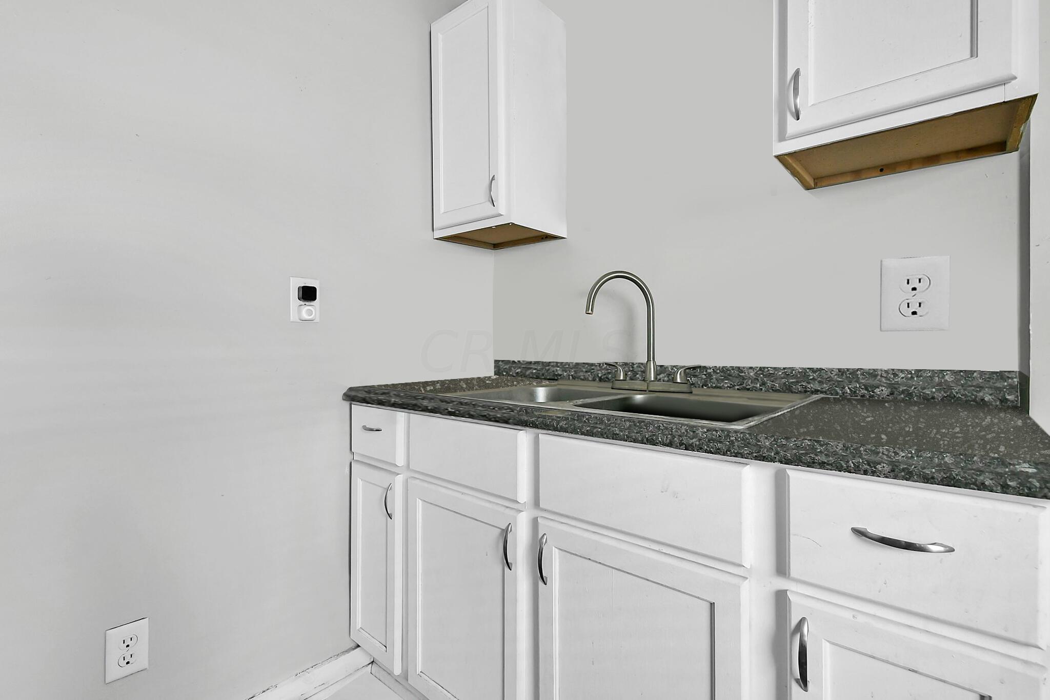 3093 Grasmere Avenue