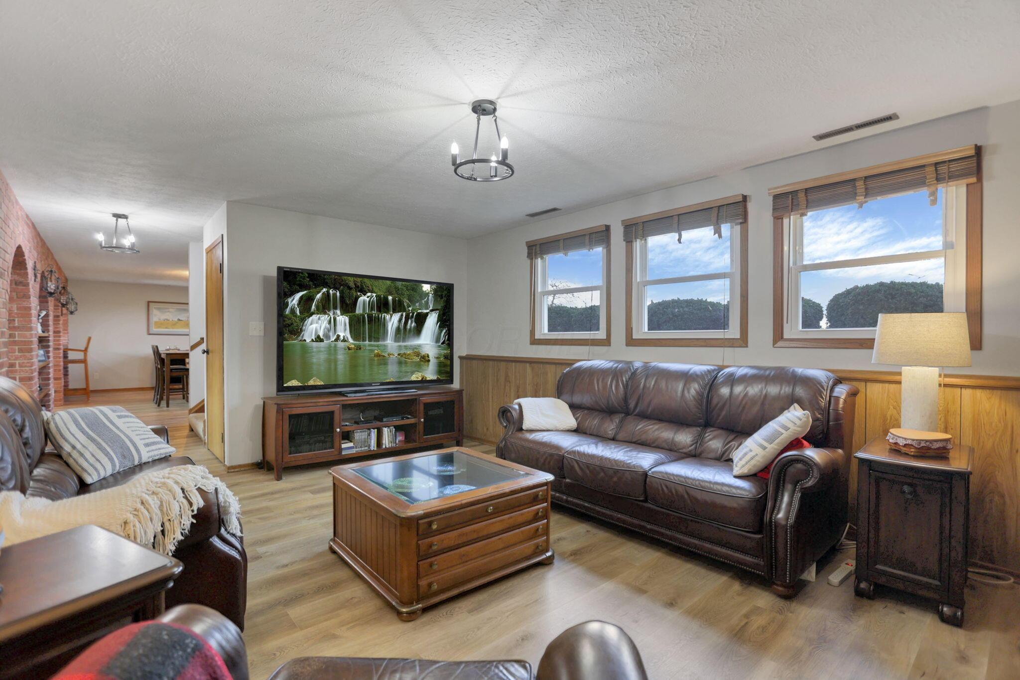 8624 Stewart Road NE