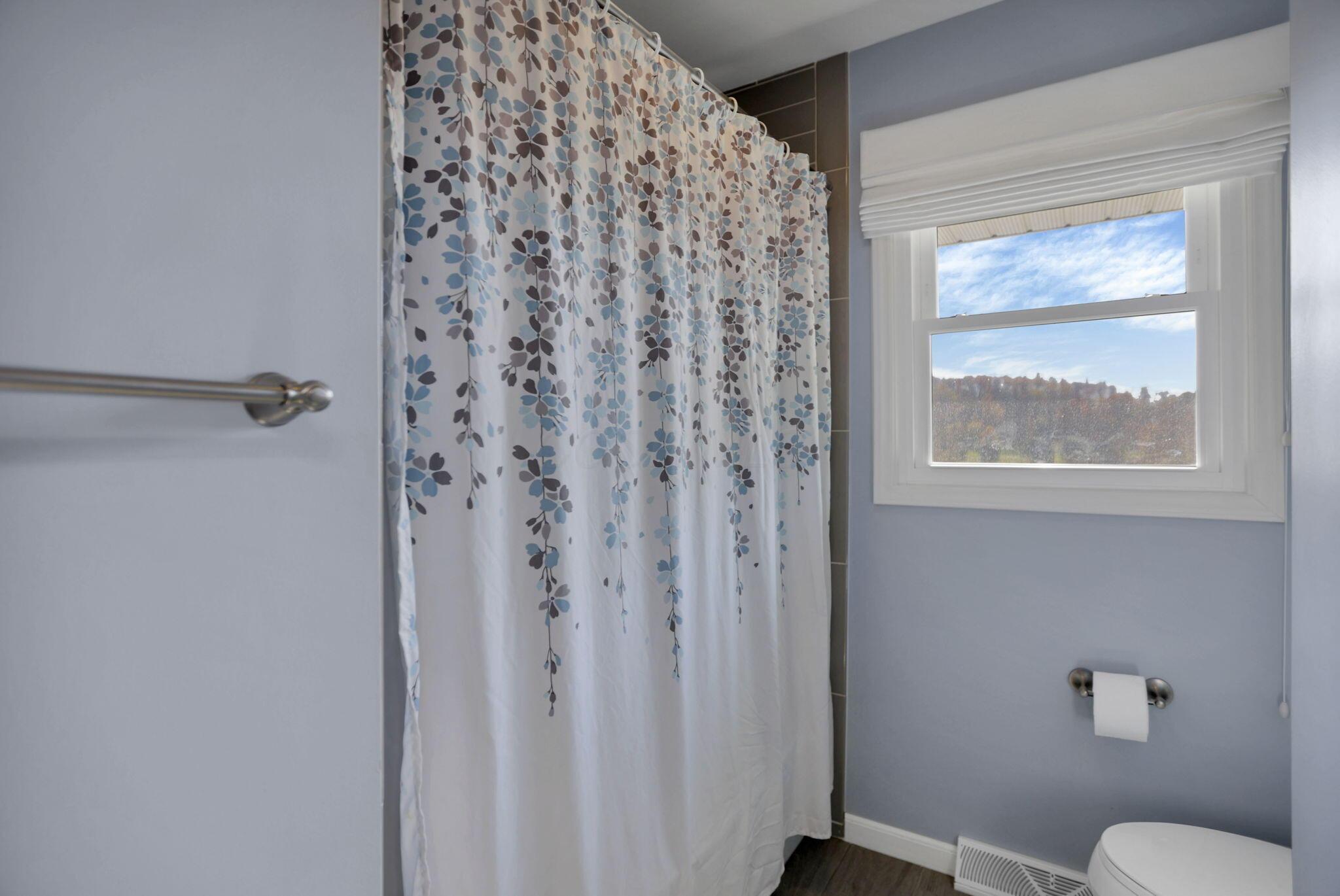 8624 Stewart Road NE