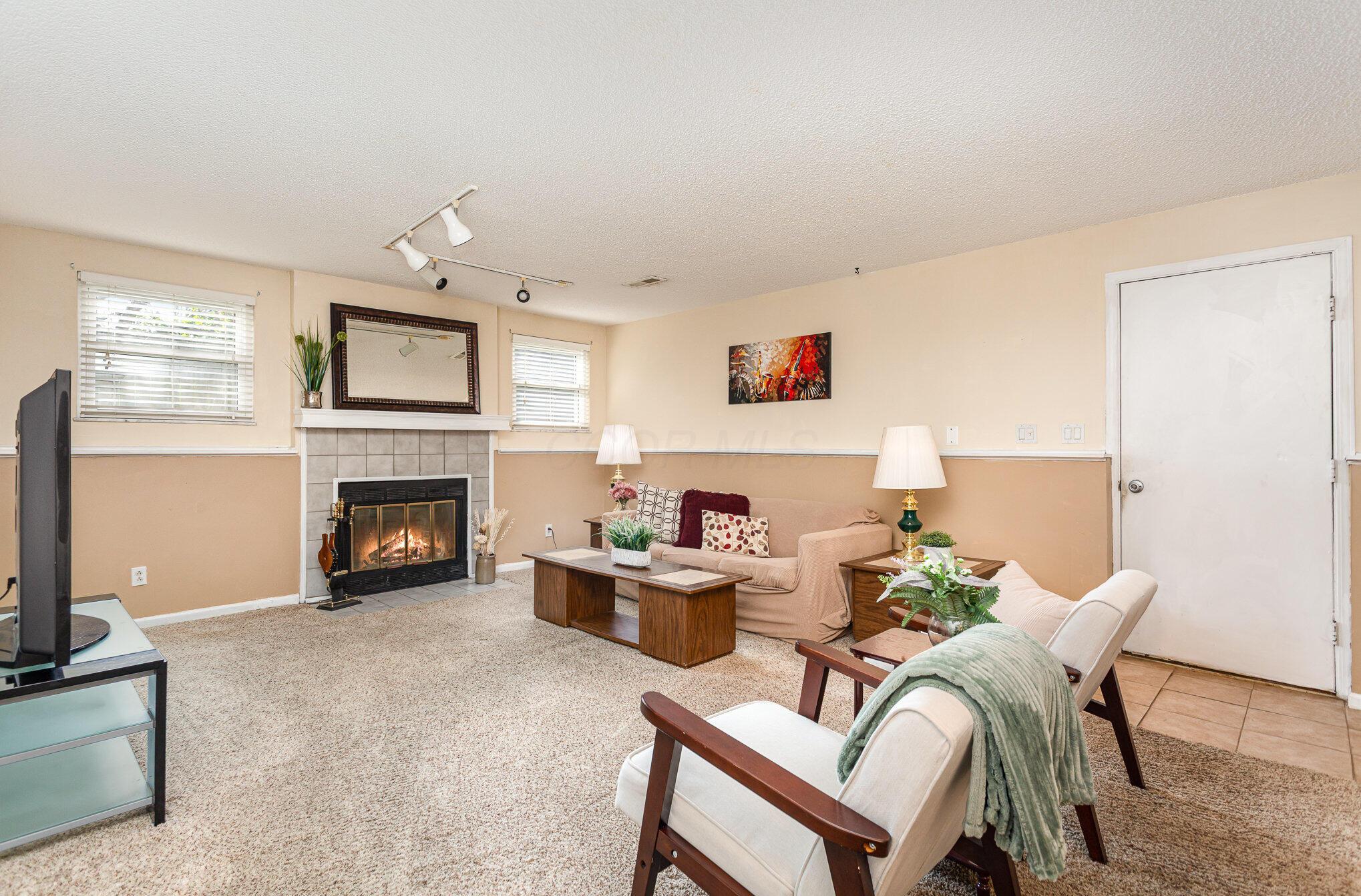 4111 Tamarack Avenue