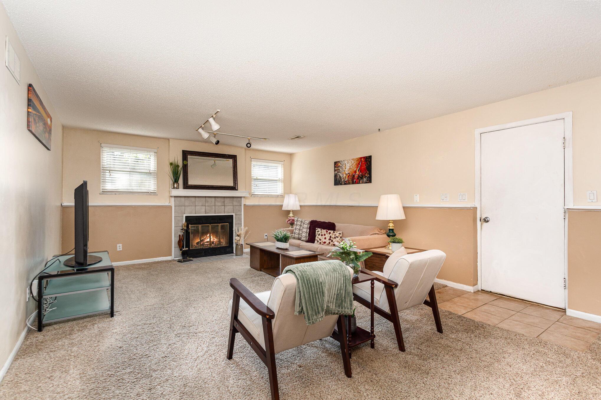 4111 Tamarack Avenue