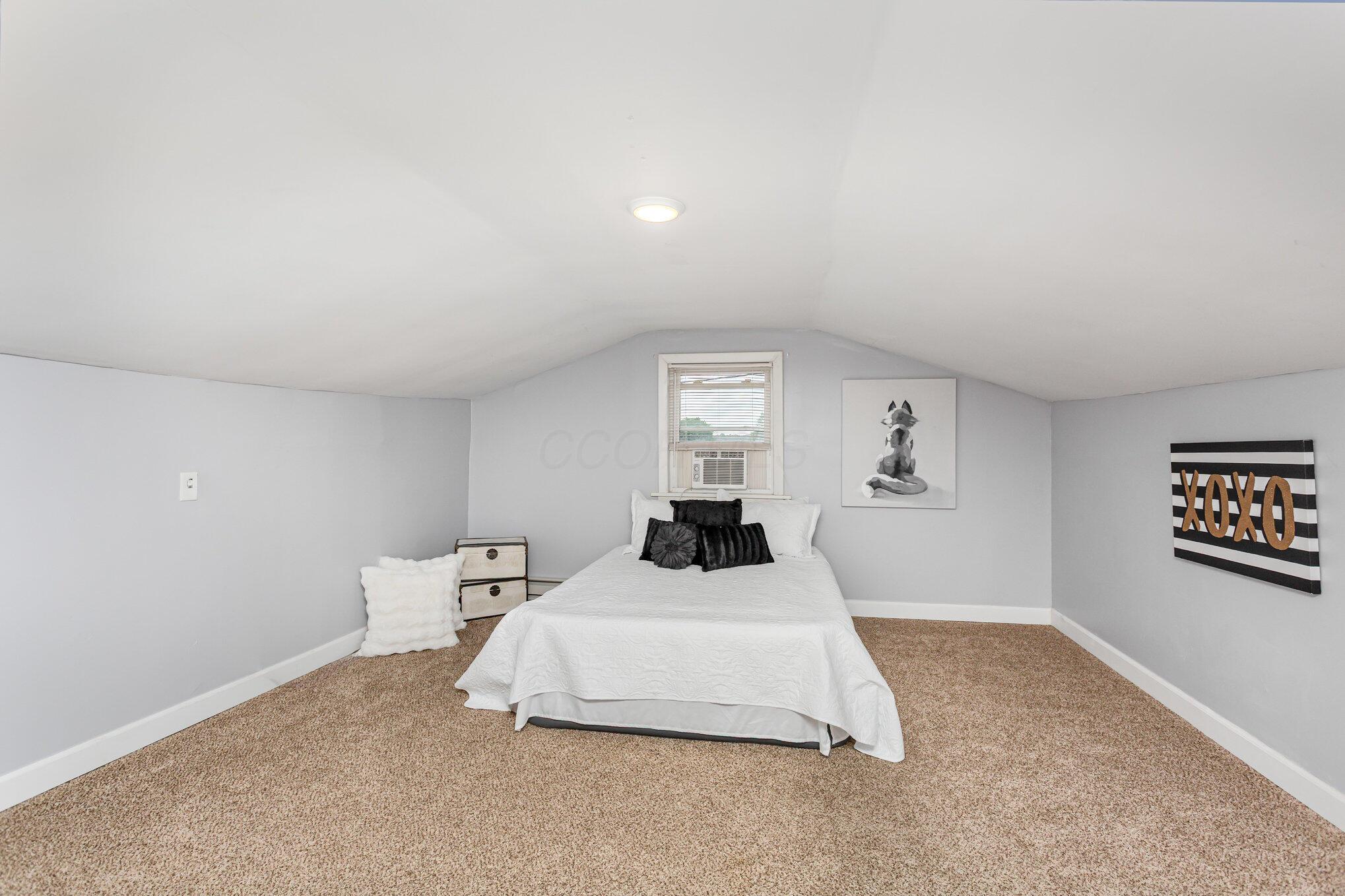 8405 Mink Street Road