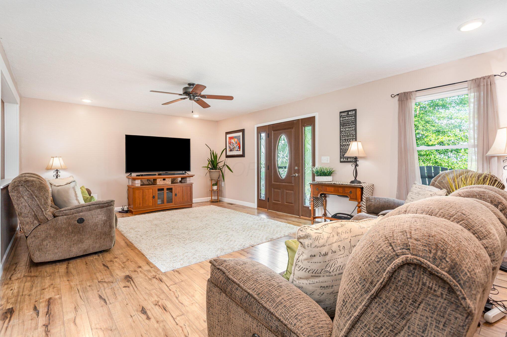 8405 Mink Street Road