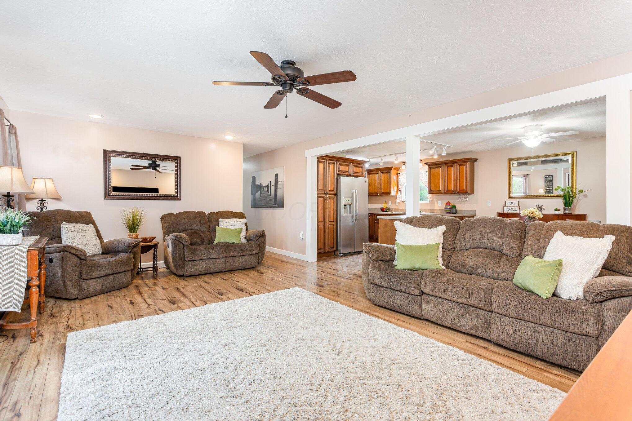 8405 Mink Street Road