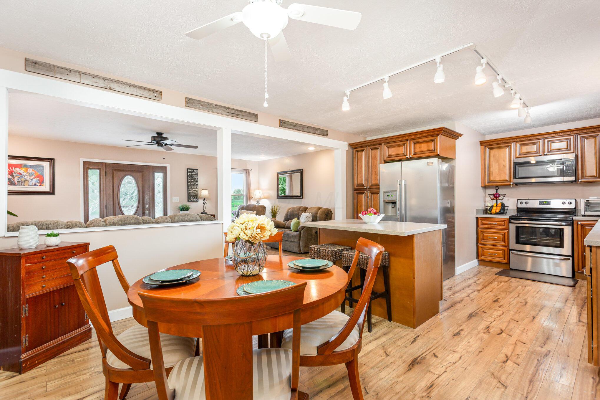 8405 Mink Street Road