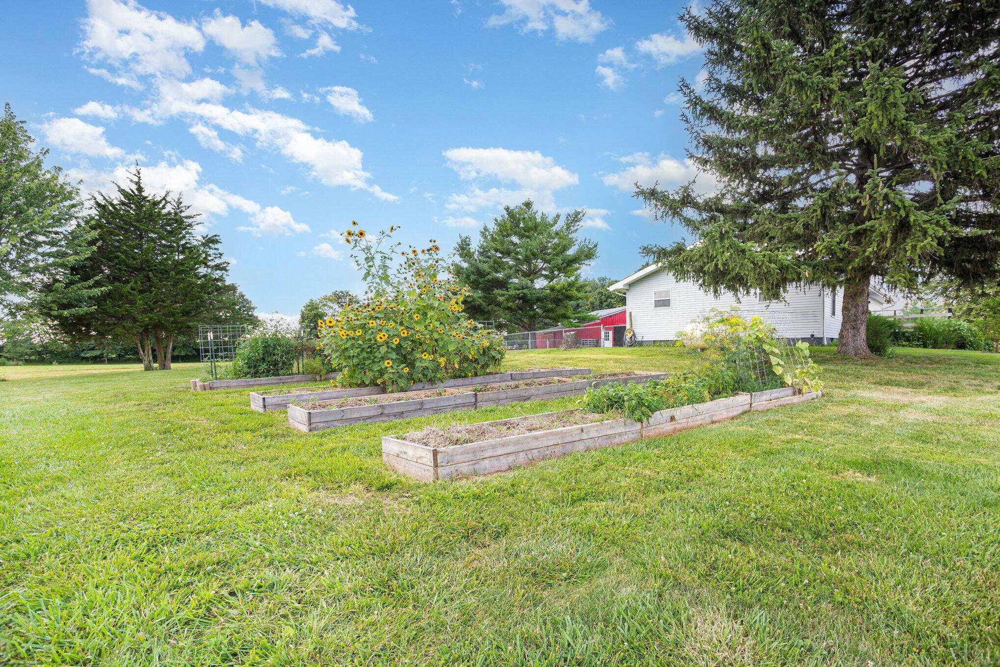 8405 Mink Street Road