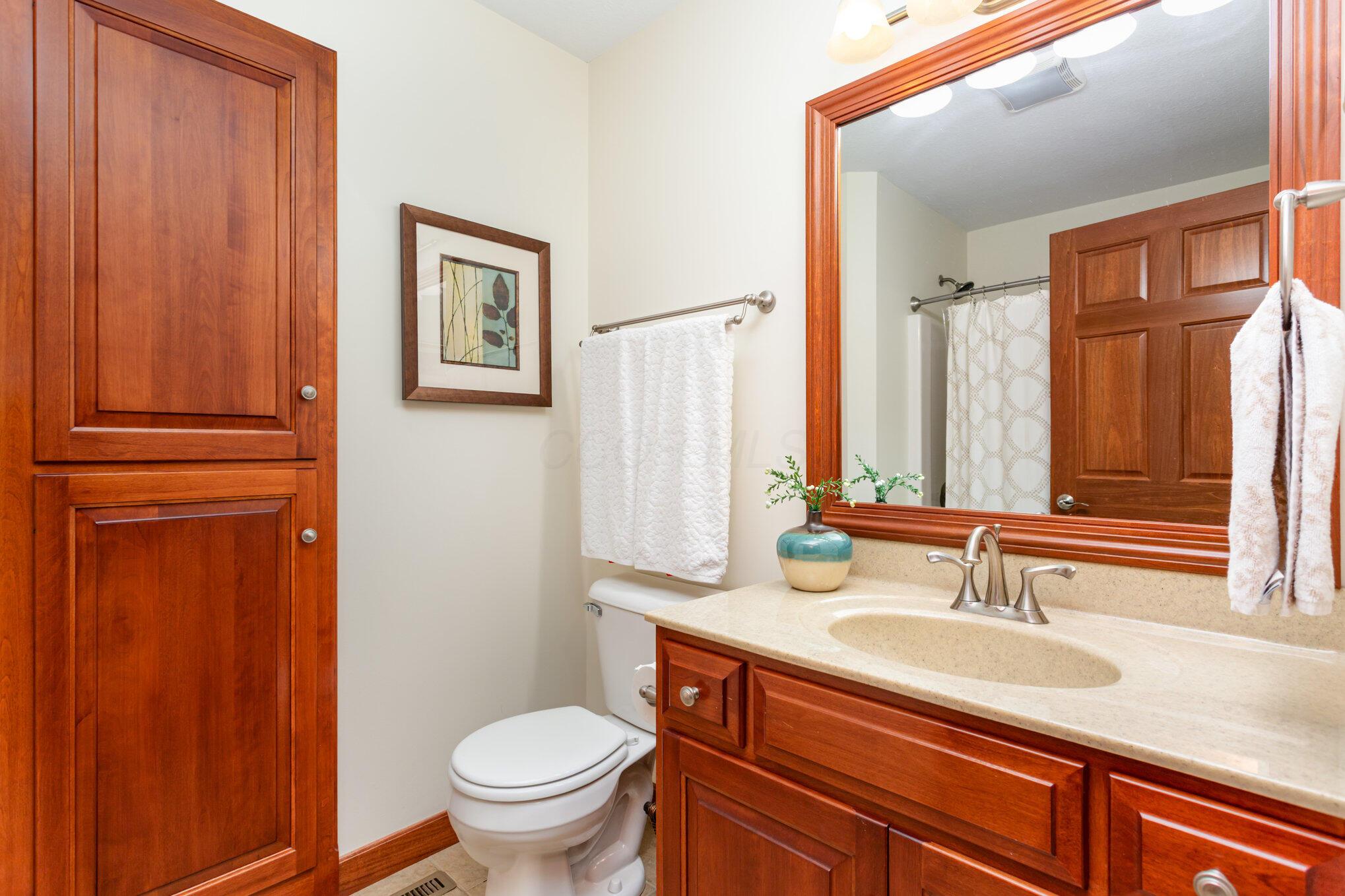 710 Hollybrook Drive