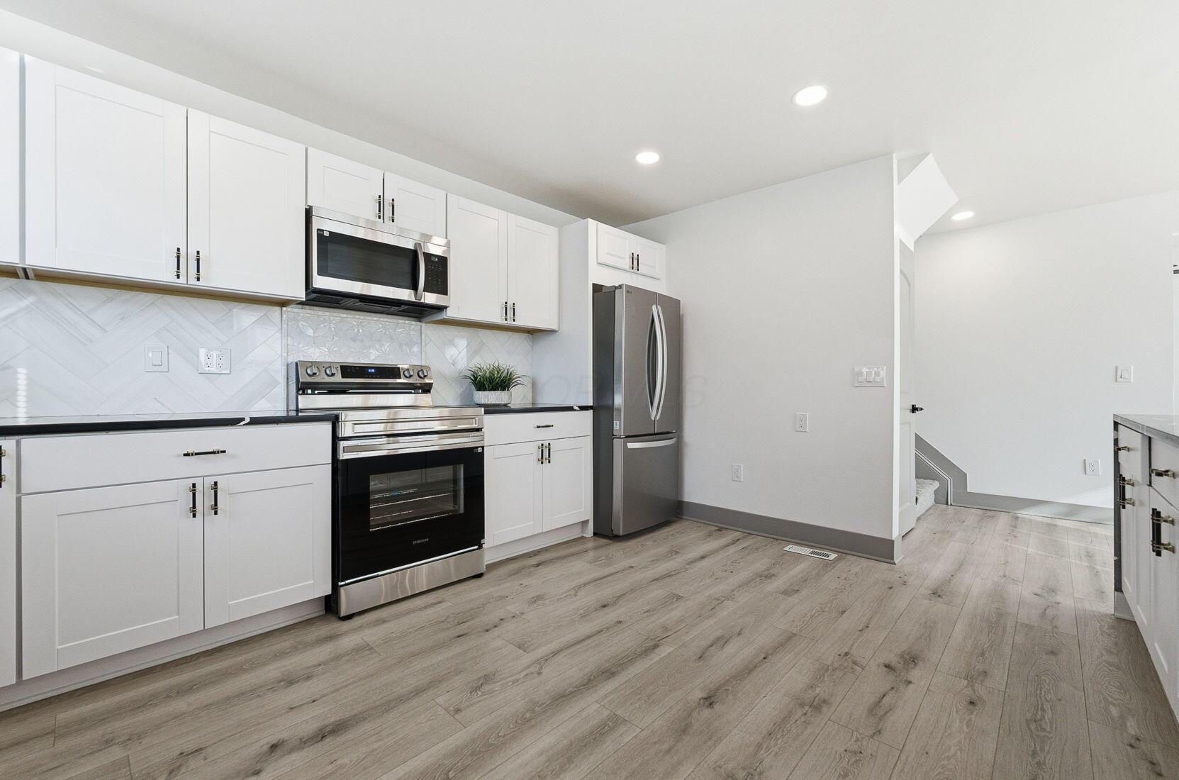 975 Carpenter Street