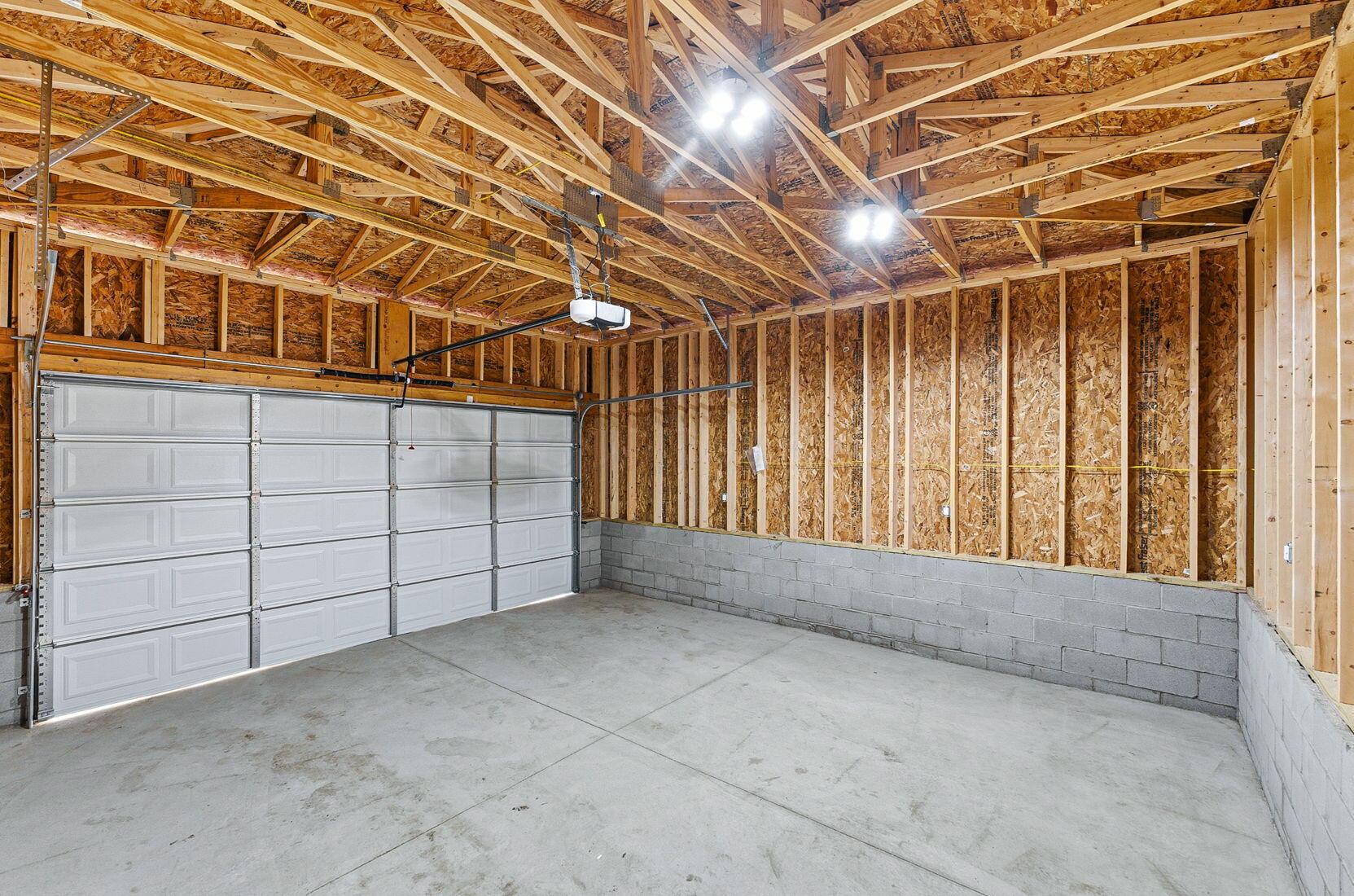 975 Carpenter Street