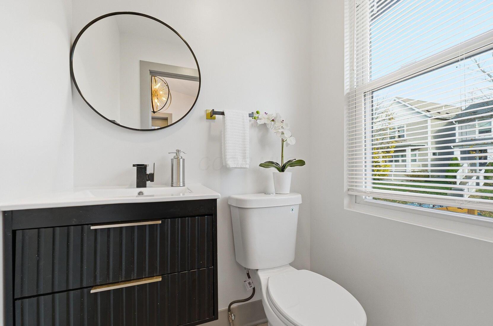 975 Carpenter Street