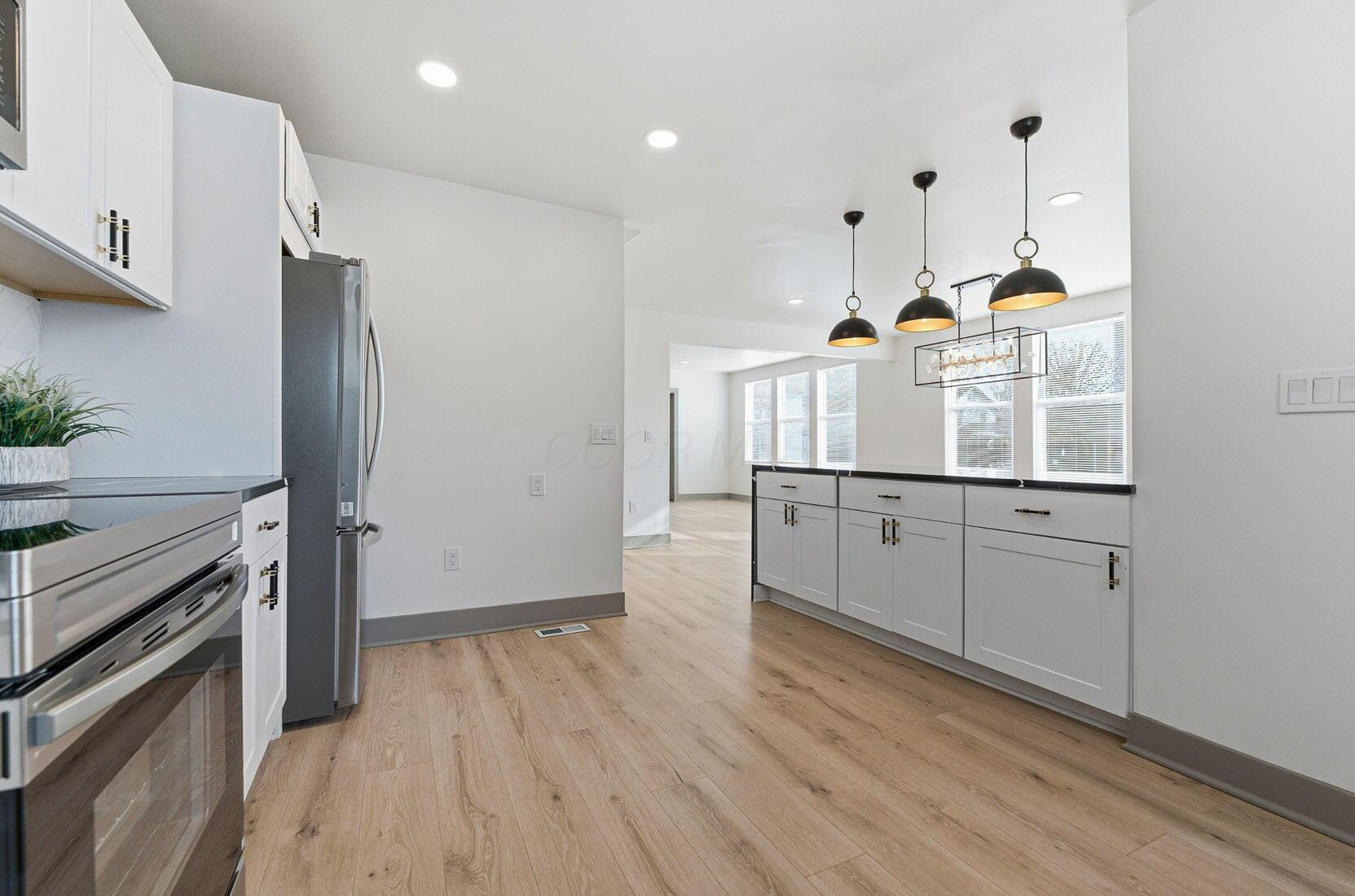 975 Carpenter Street