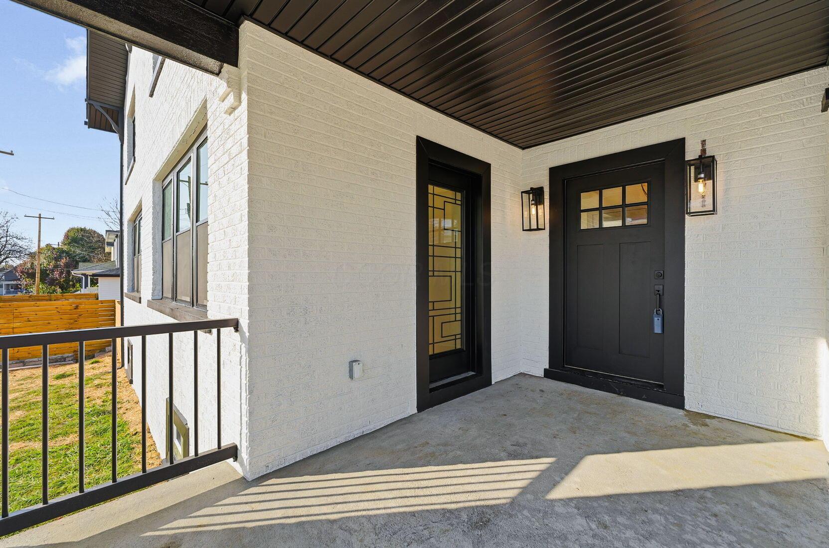 975 Carpenter Street