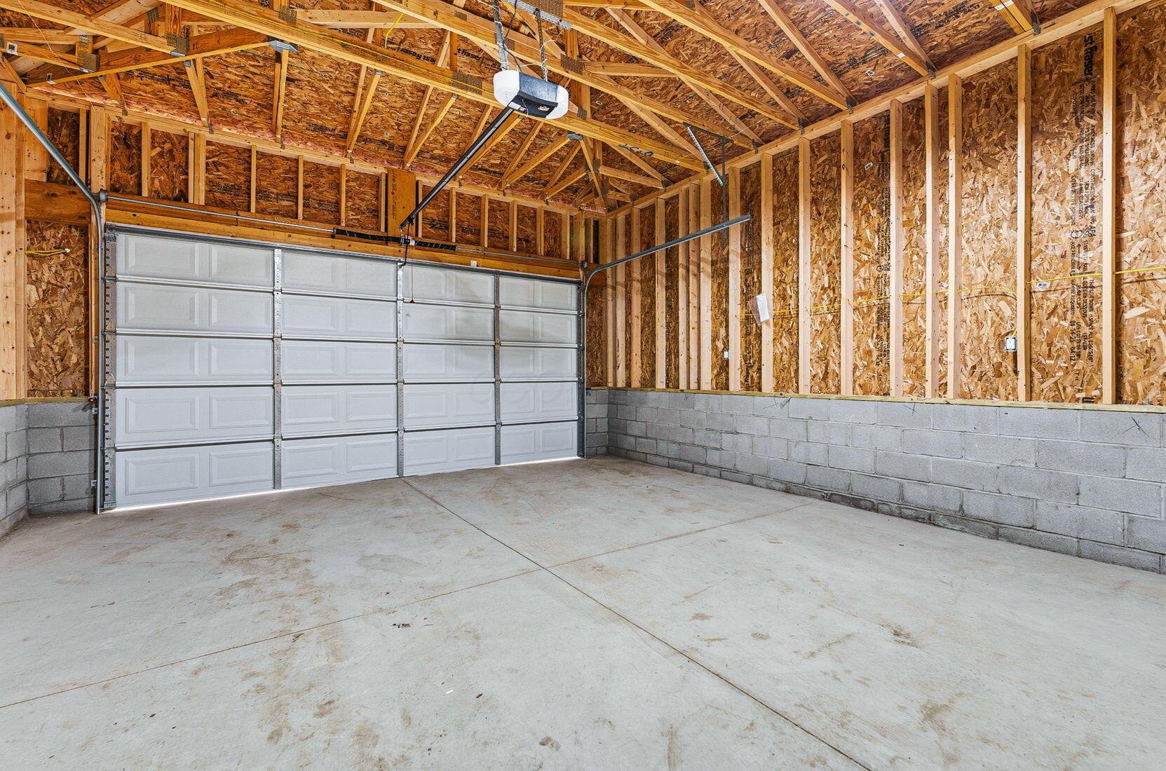 975 Carpenter Street