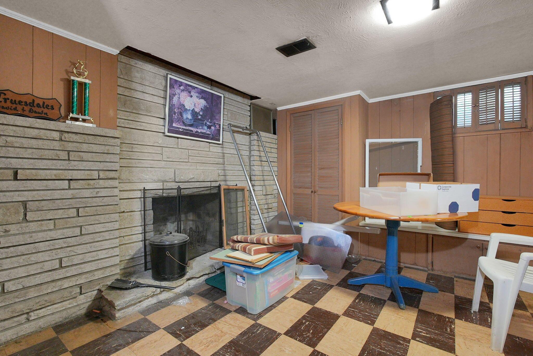 433 Crandall Drive