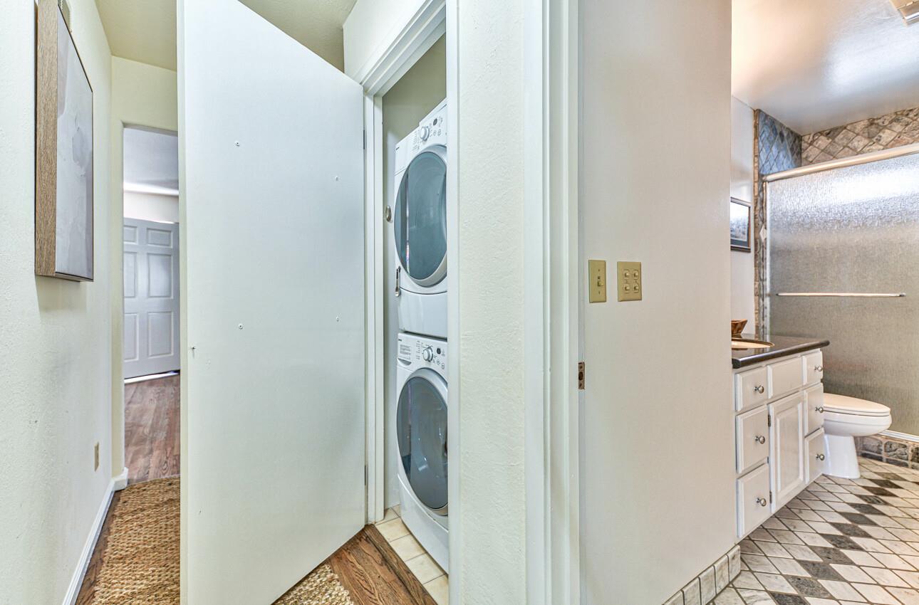 0 Junipero 4 NE 10th Ave