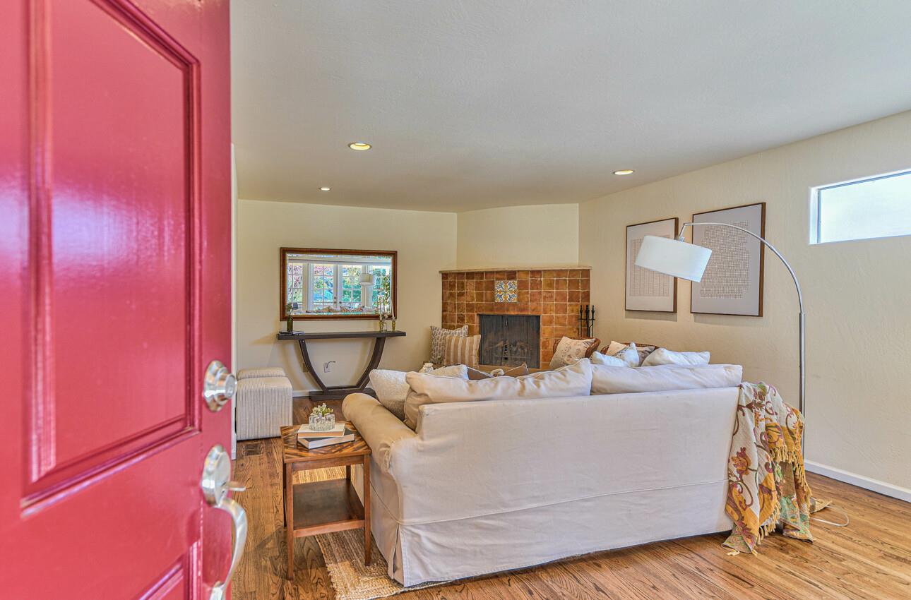 0 Junipero 4 NE 10th Ave