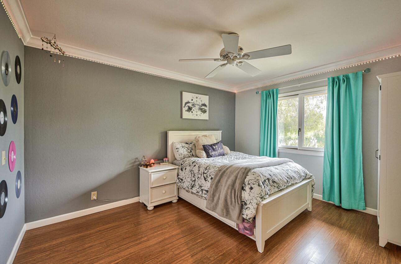 25939 Carmel Knolls Drive