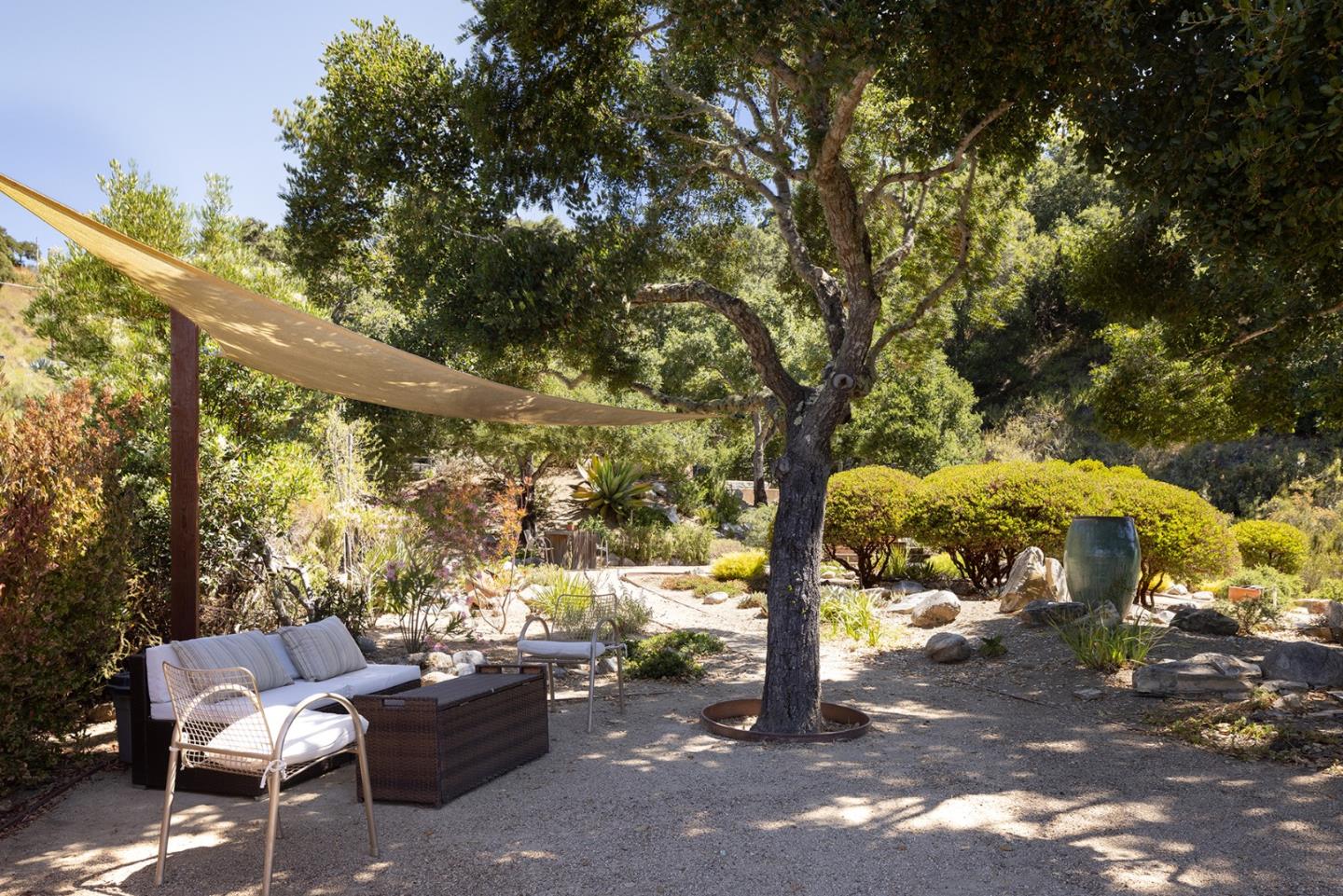 15270 Via Los Tulares