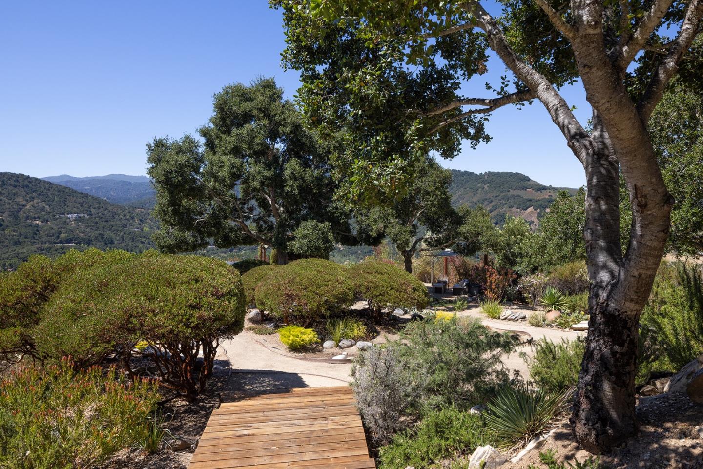 15270 Via Los Tulares