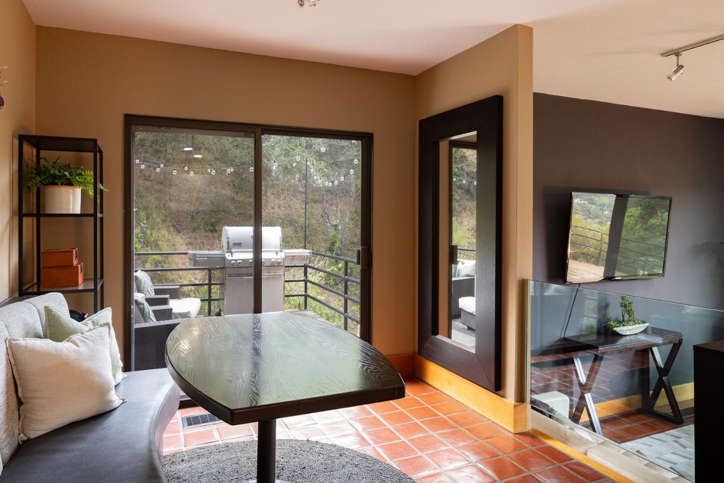 15270 Via Los Tulares