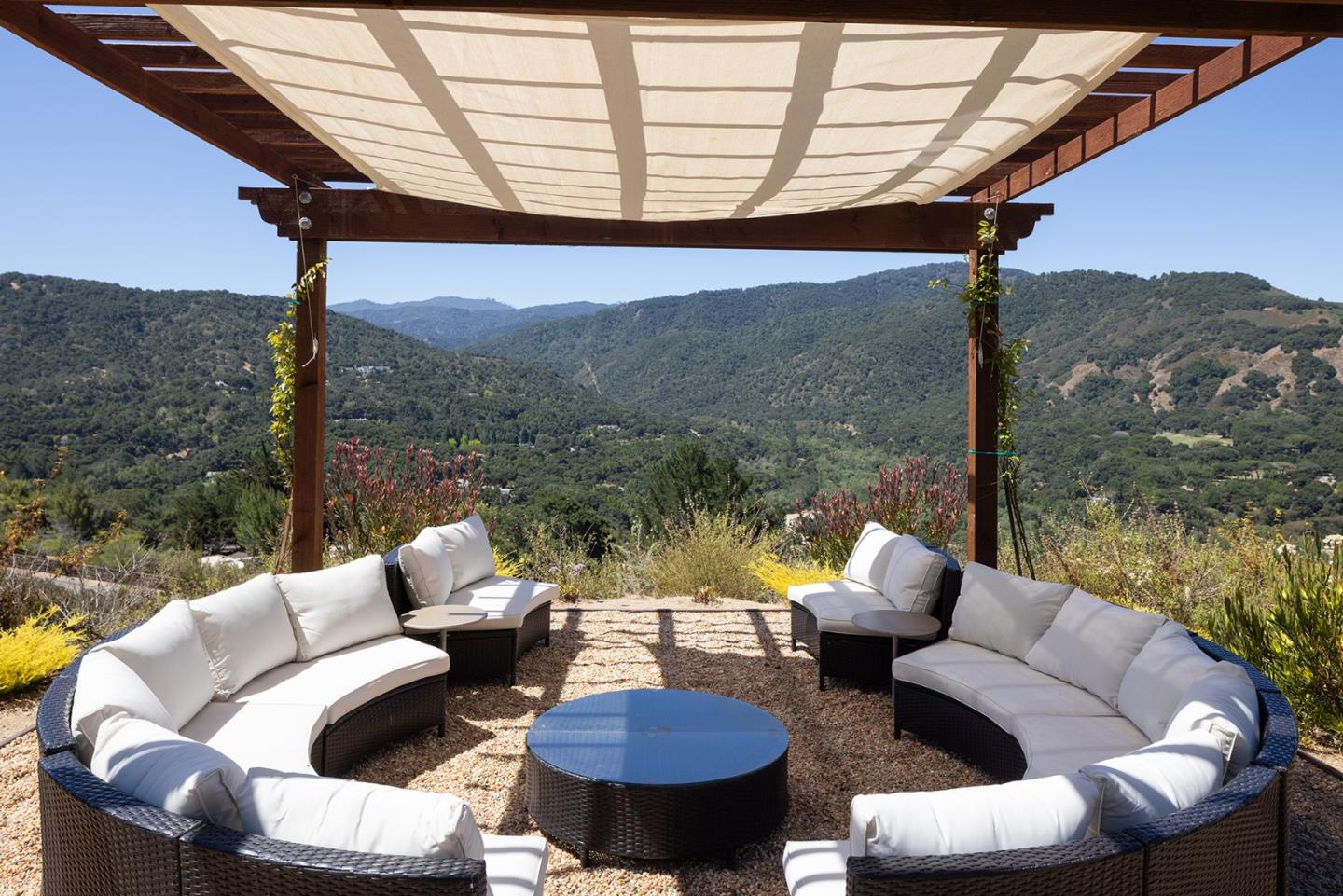 15270 Via Los Tulares