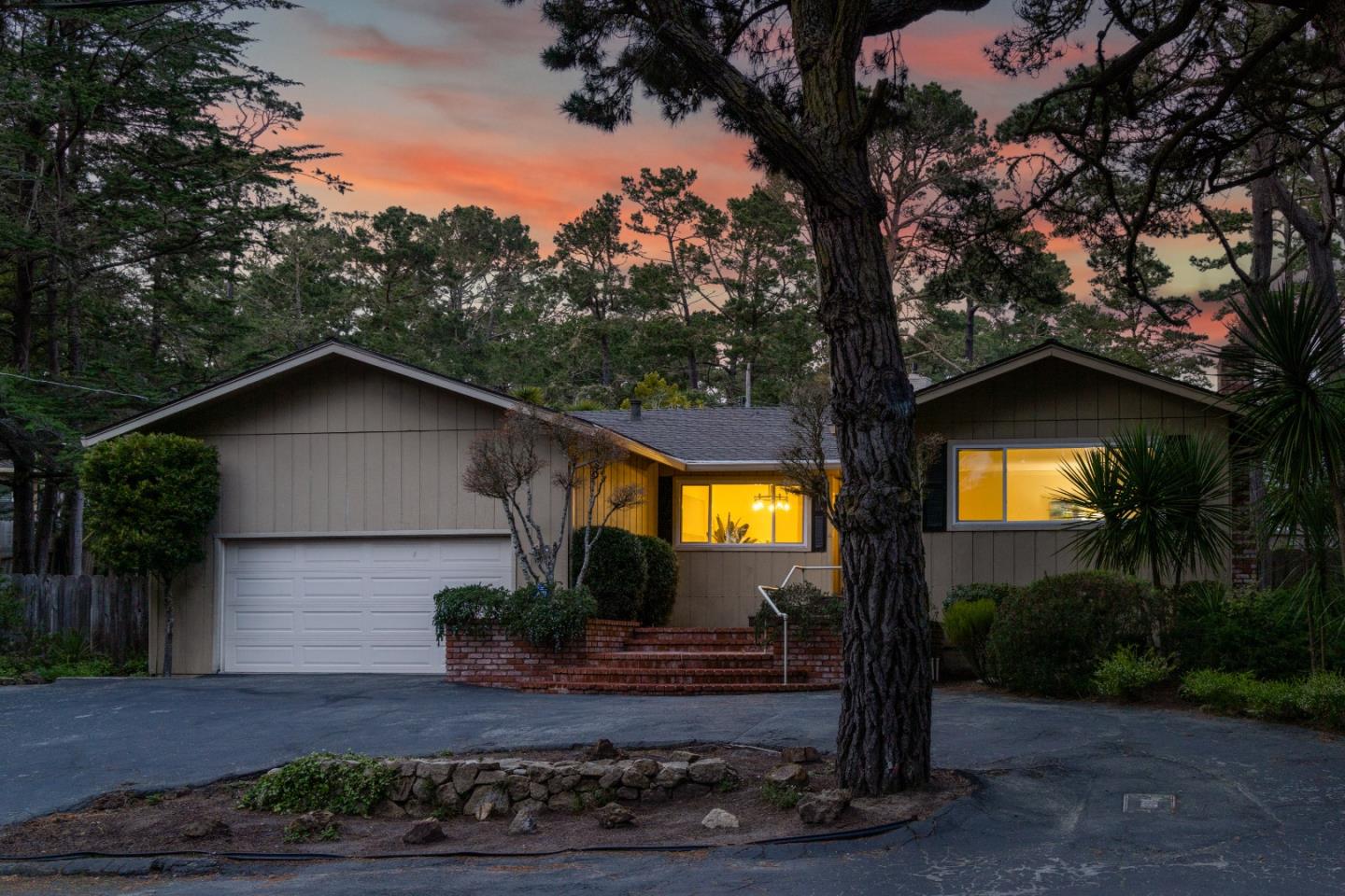 4097 Sunridge Road
