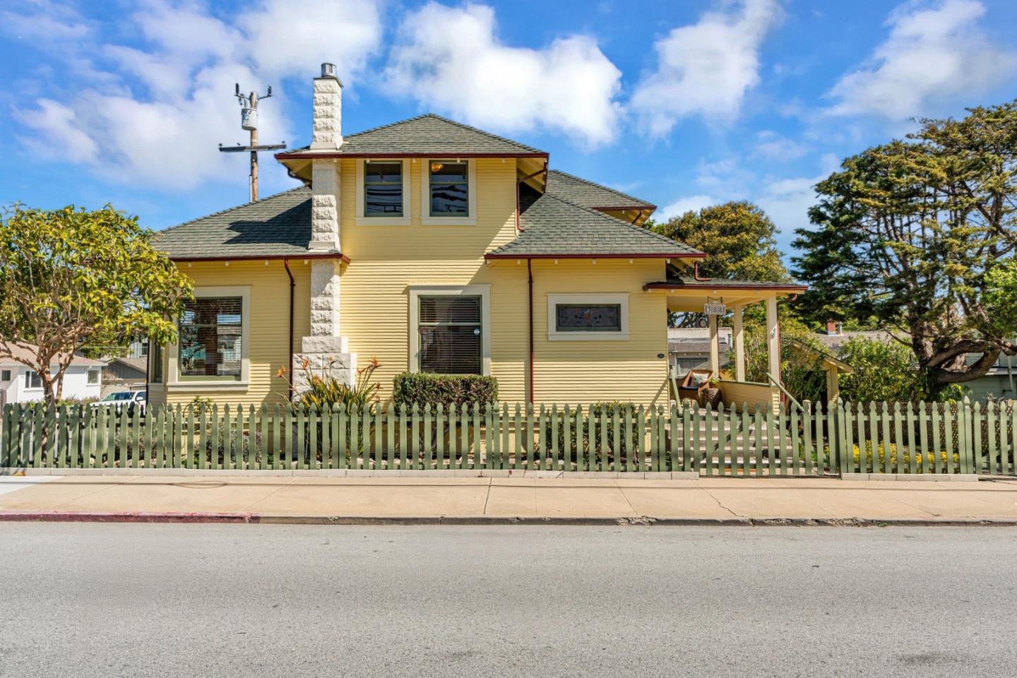 388 CENTRAL Avenue