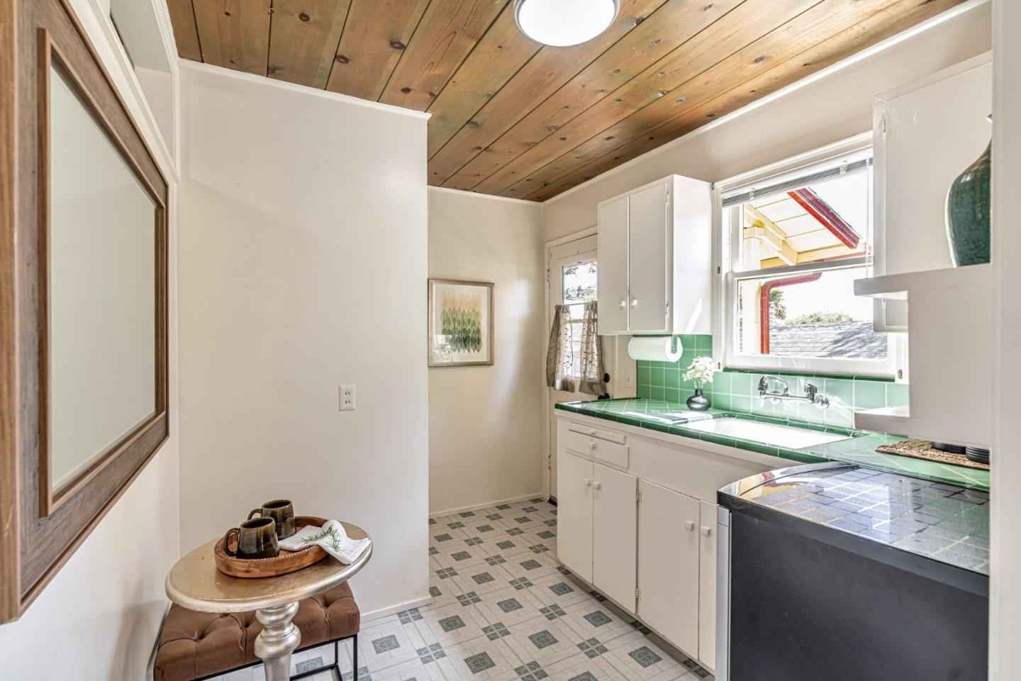 388 CENTRAL Avenue