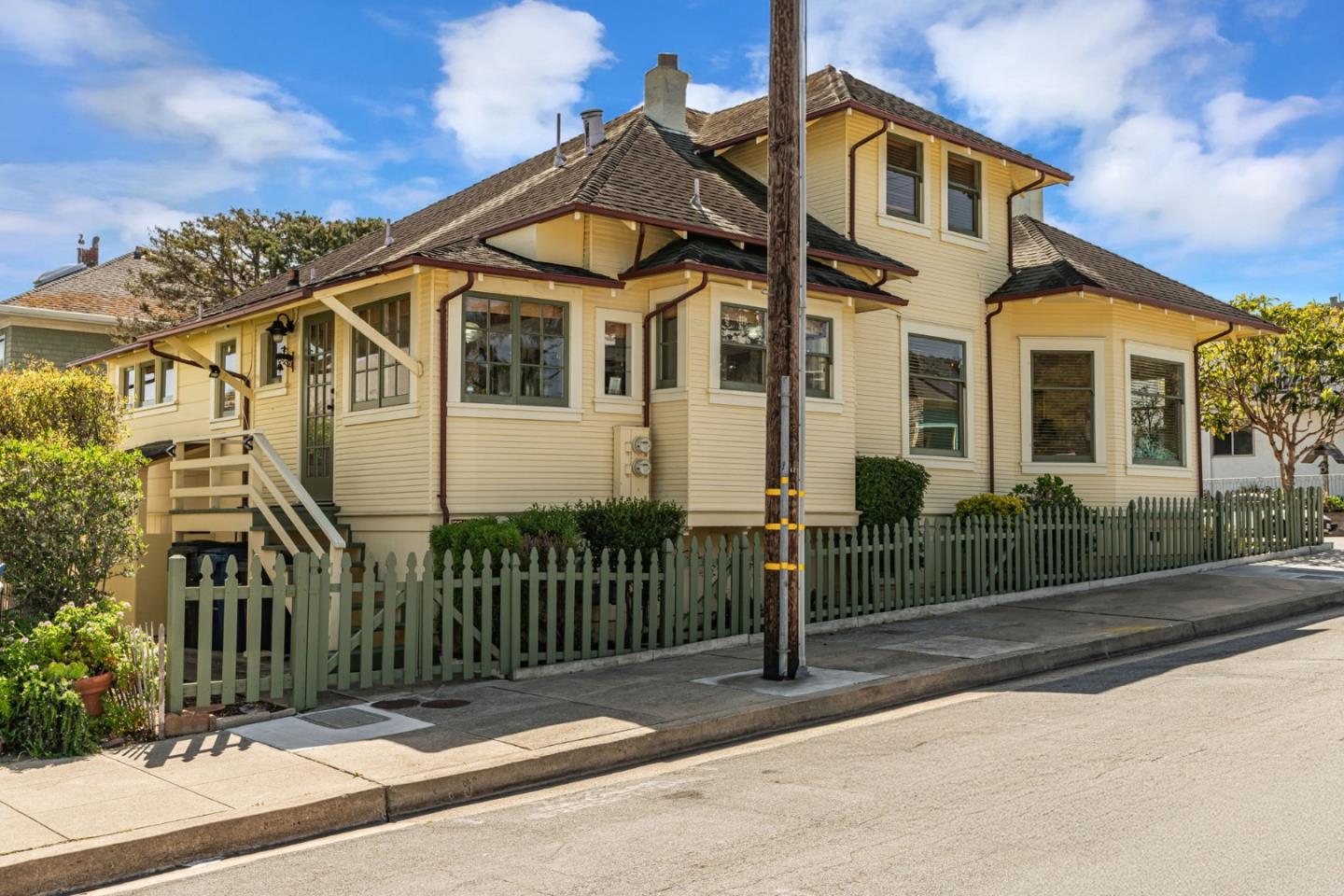388 CENTRAL Avenue