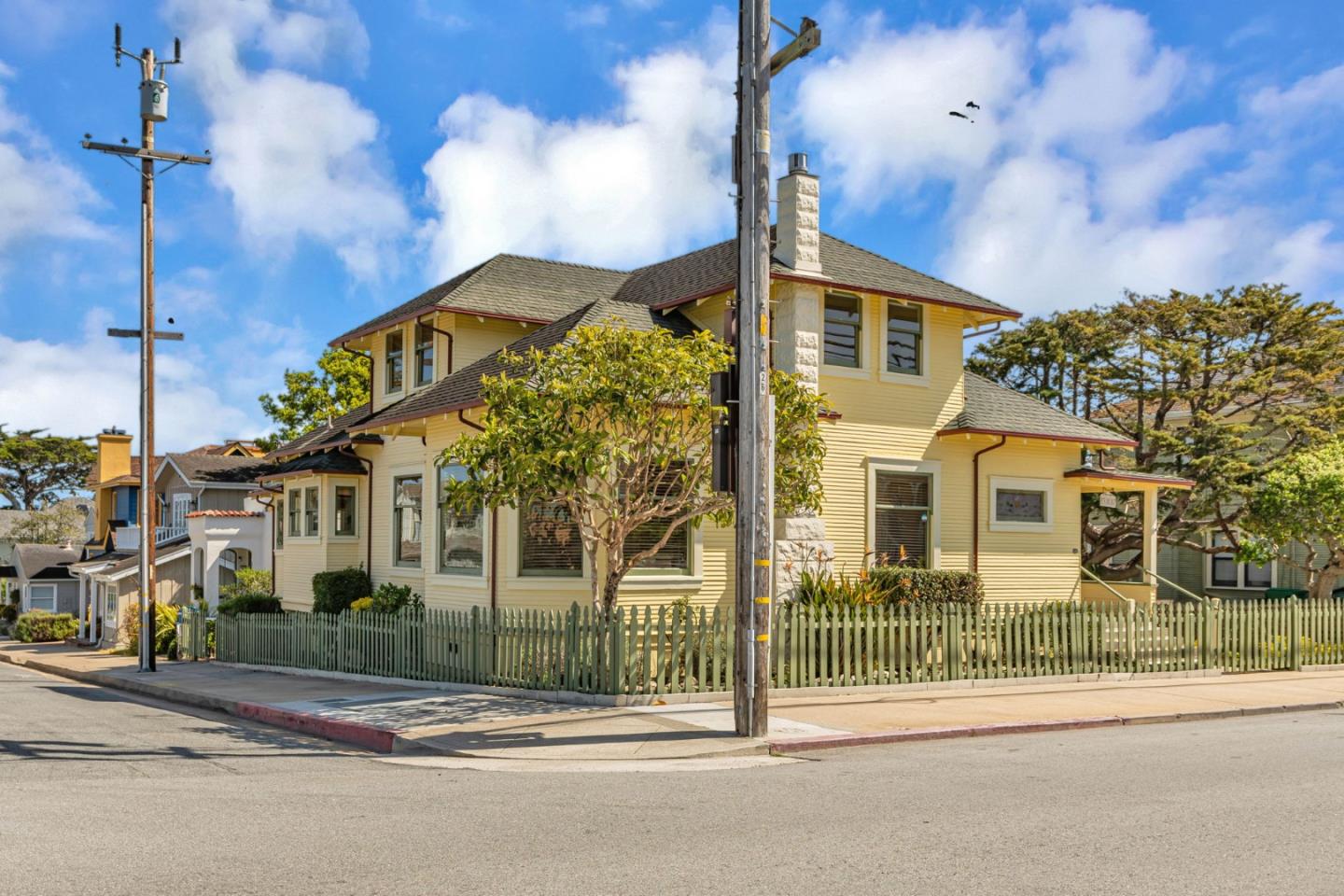 388 CENTRAL Avenue