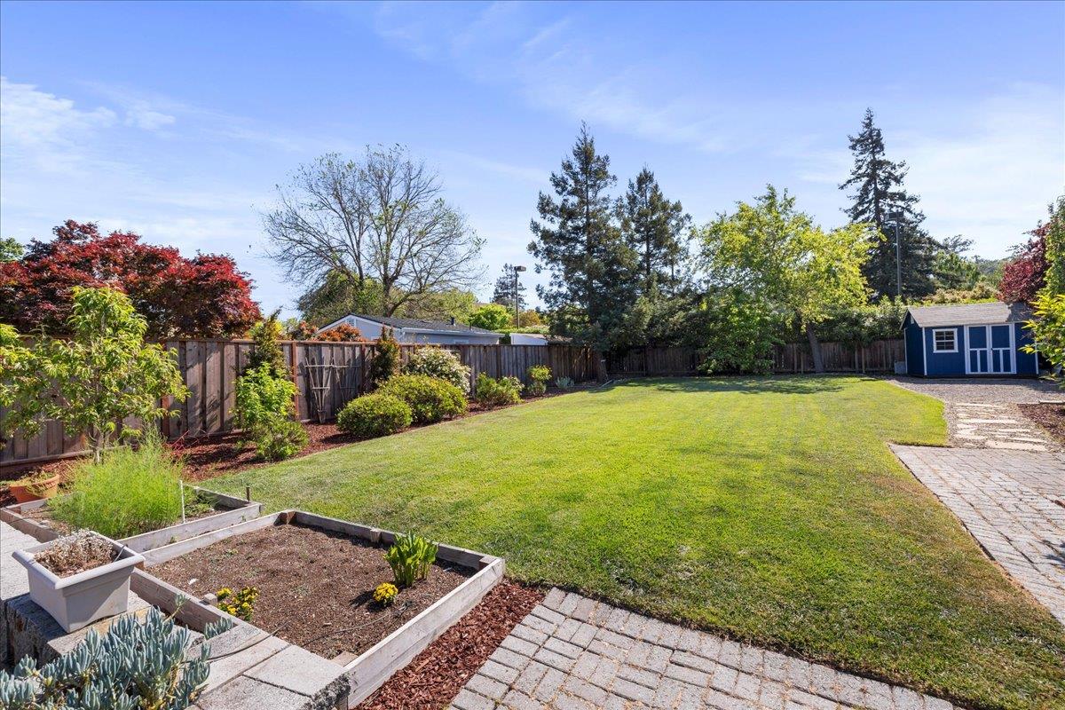 244 Hillview Avenue