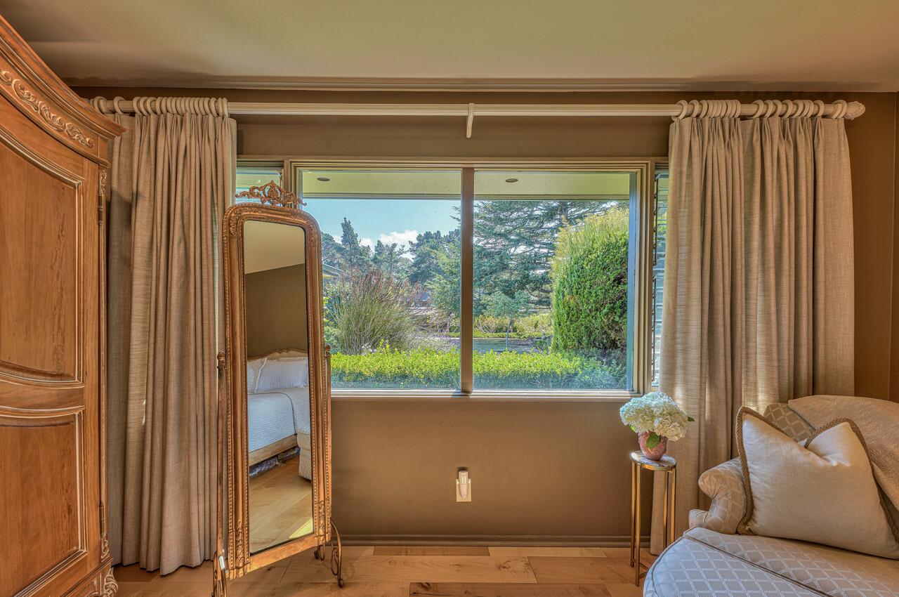 105 Del Mesa Carmel