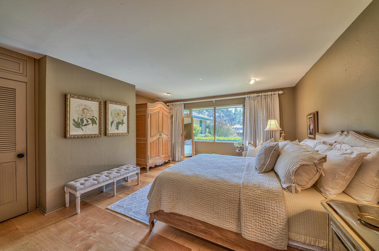 105 Del Mesa Carmel