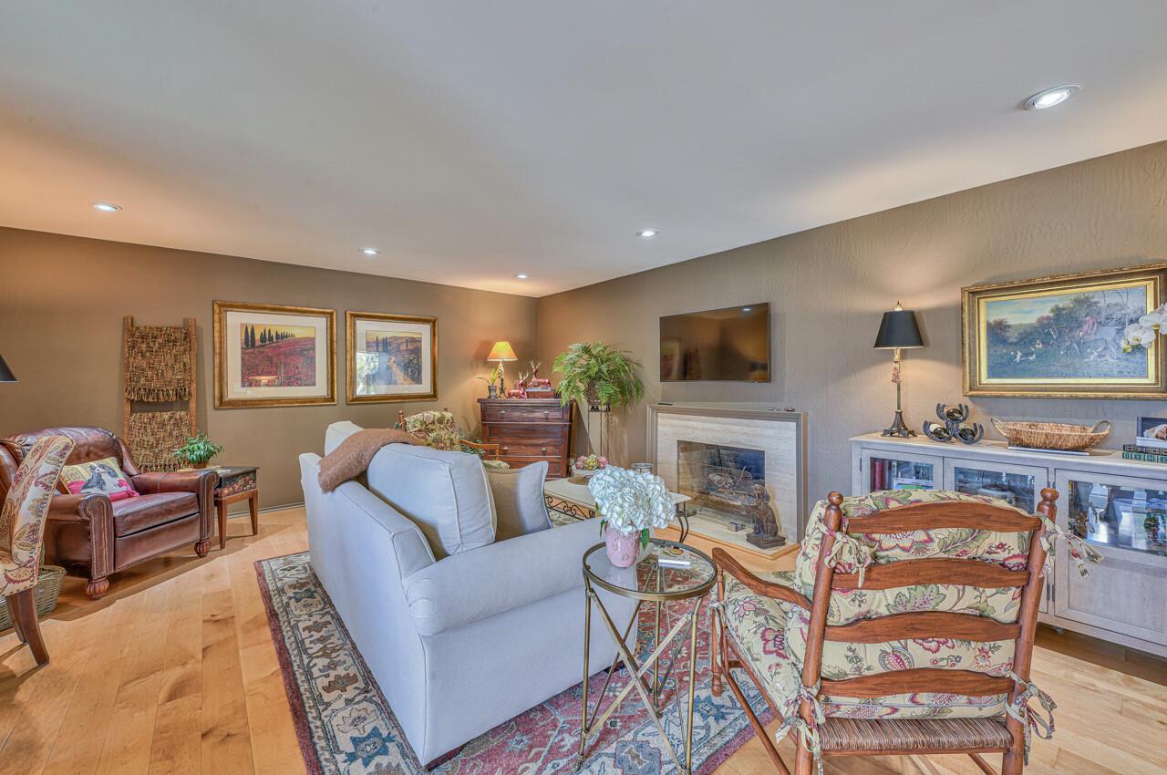 105 Del Mesa Carmel