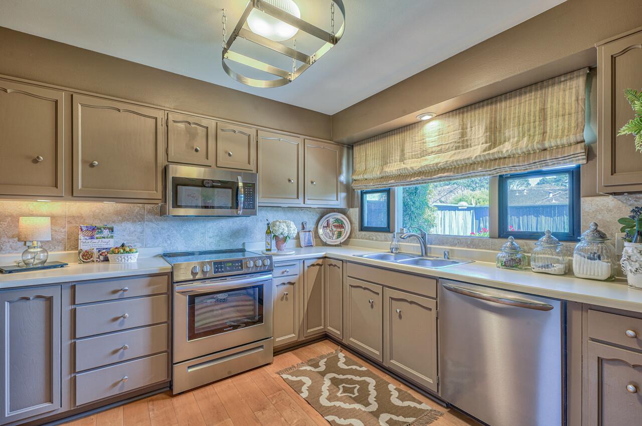 105 Del Mesa Carmel