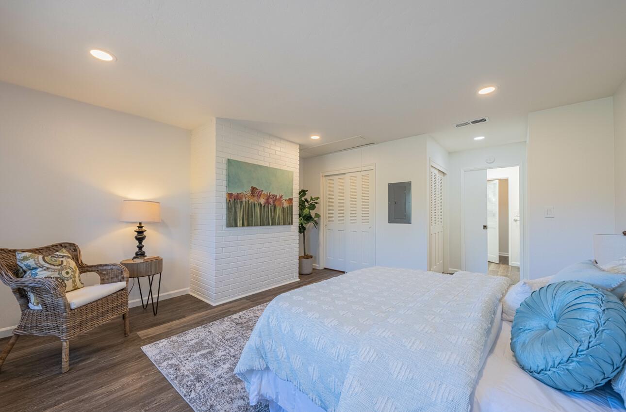 72 Del Mesa Carmel