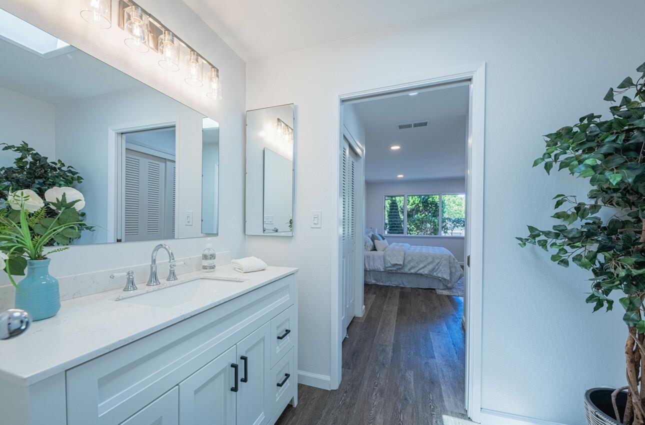 72 Del Mesa Carmel