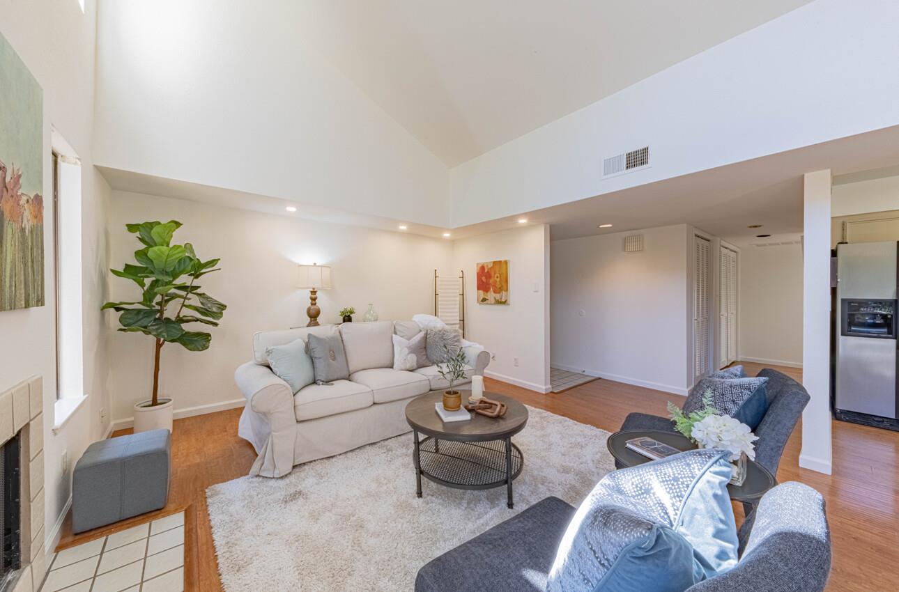 15 Montsalas Drive