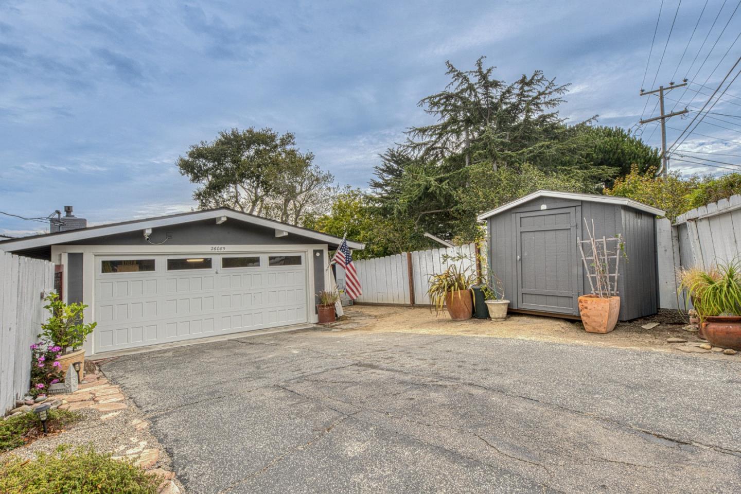 26085 S Hills DR