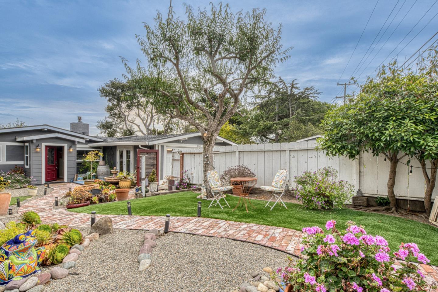 26085 S Hills DR