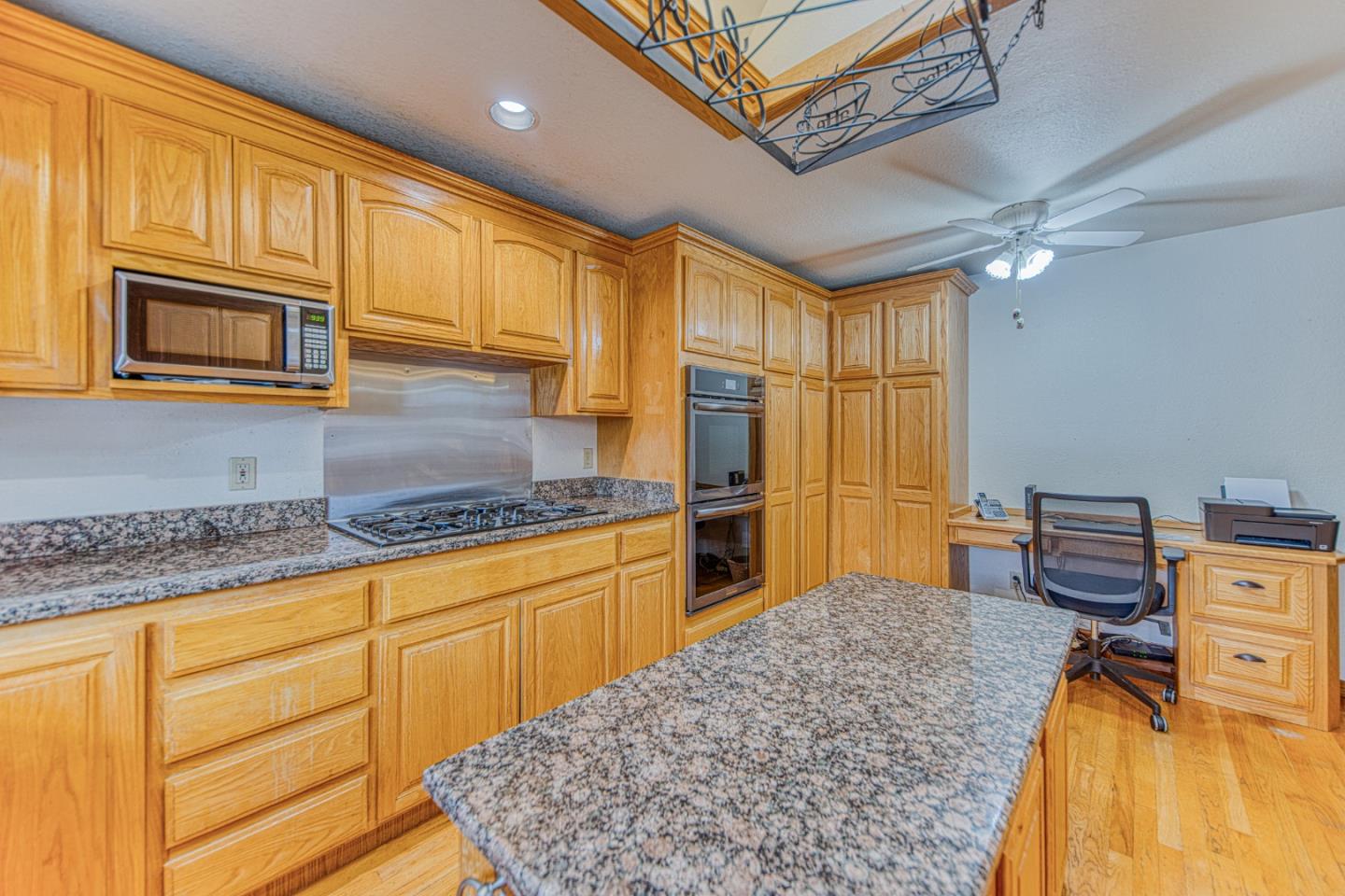 767 La Alondra Way