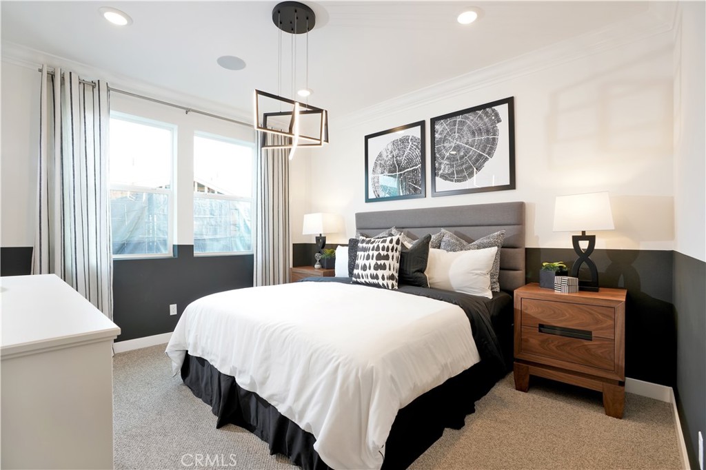 2217 W Orange 11