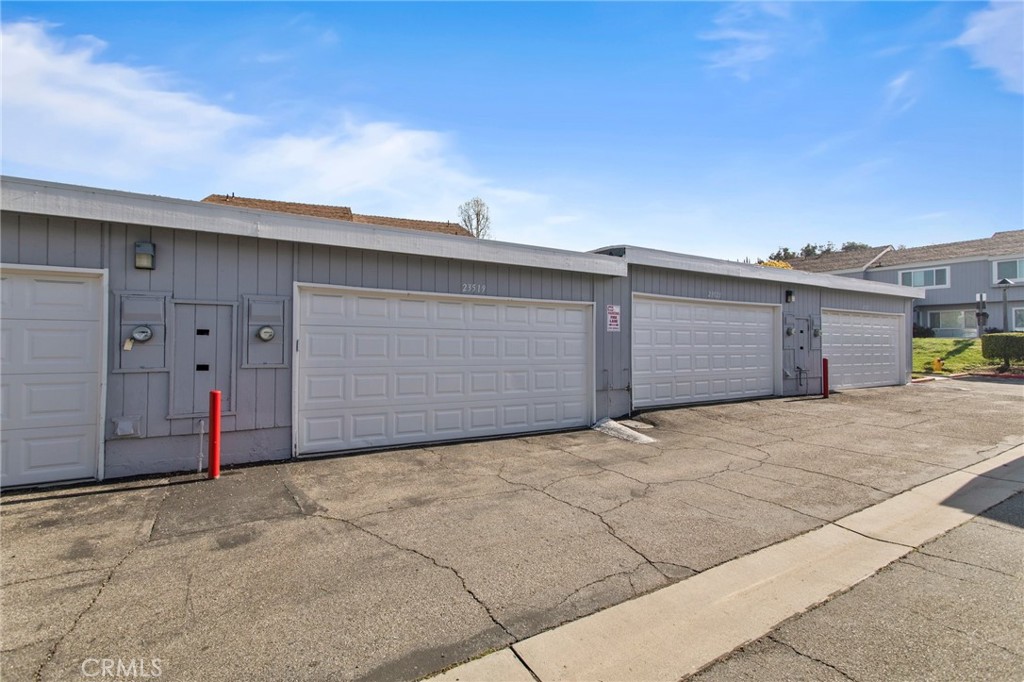23519 Twin Spring Lane