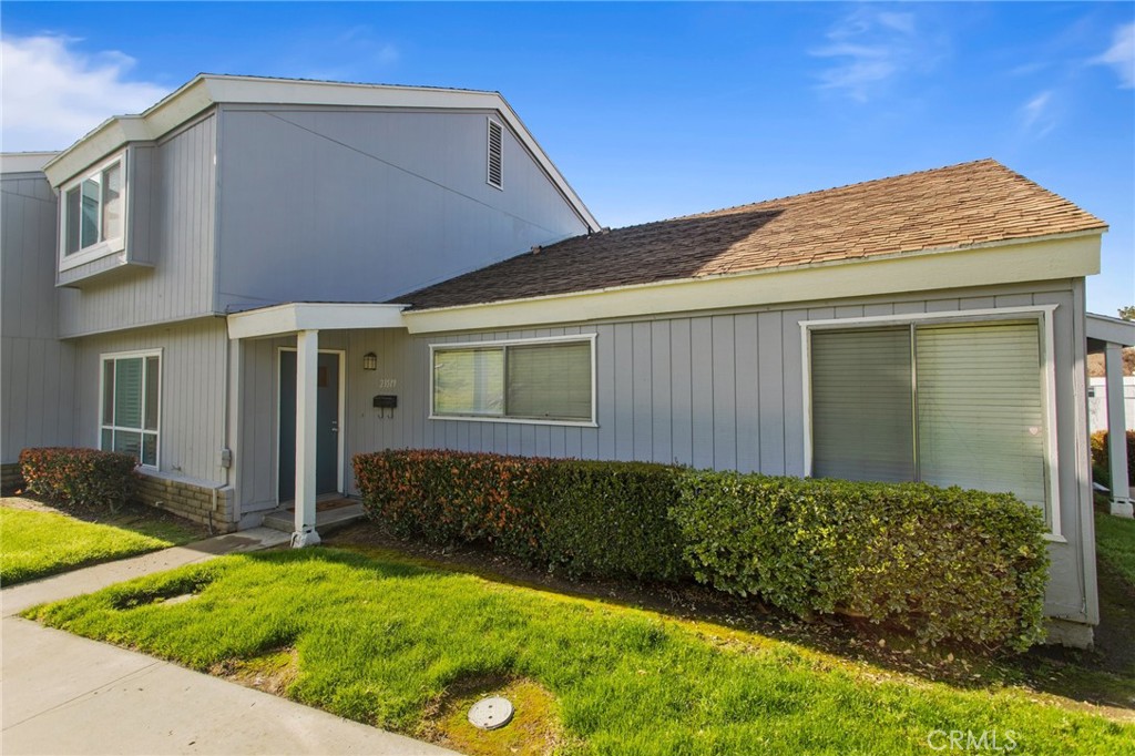 23519 Twin Spring Lane