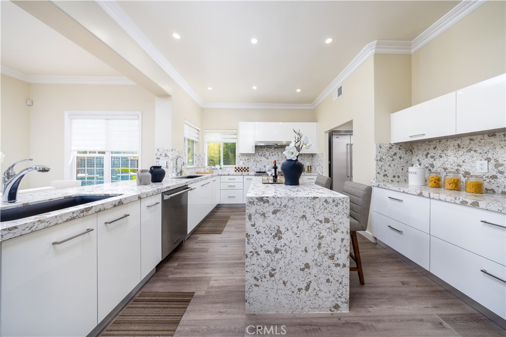 2122 Meteora Way