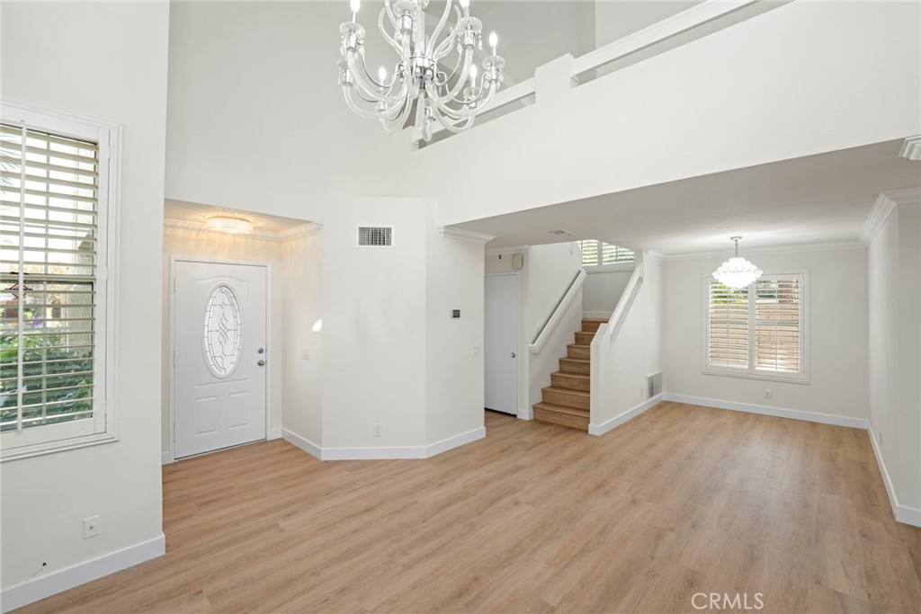 2405 Highland Pines